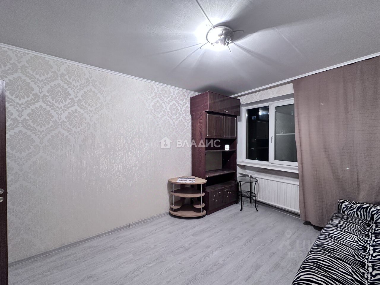 Продажа 2-комн квартиры на вторичном рынке Искровский проспект, 15К2