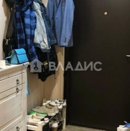 Продажа 3-комн квартиры на вторичном рынке Аптекарский пр-кт,  д. 18