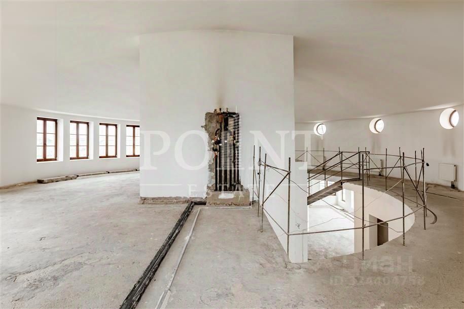 Продажа 5-комн квартиры на вторичном рынке Большая Никитская улица, 45