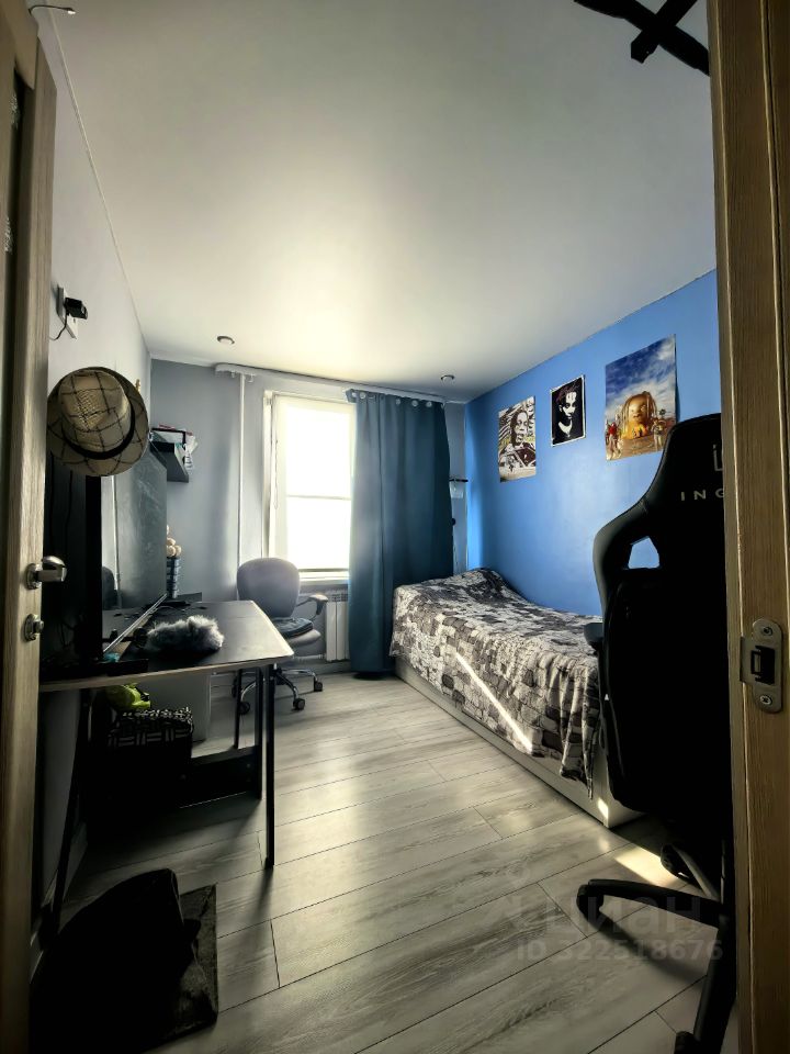 Продажа 3-комн квартиры на вторичном рынке улица Лени Голикова, 10