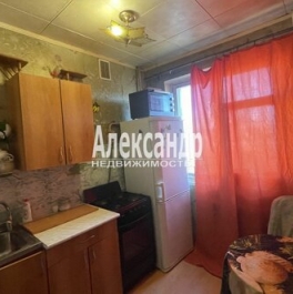 Продажа 1-комн квартиры на вторичном рынке Ломоносов г, Жоры Антоненко ул,  д. 12