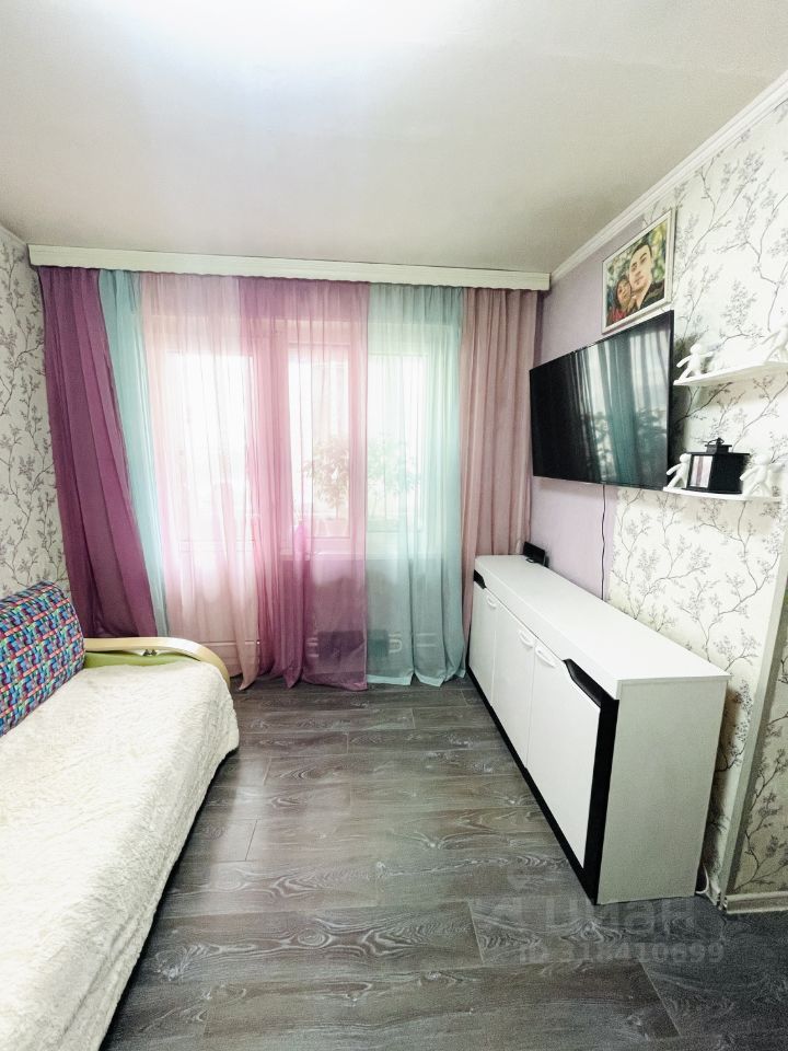 Продажа 2-комн квартиры на вторичном рынке Производственная улица, 5