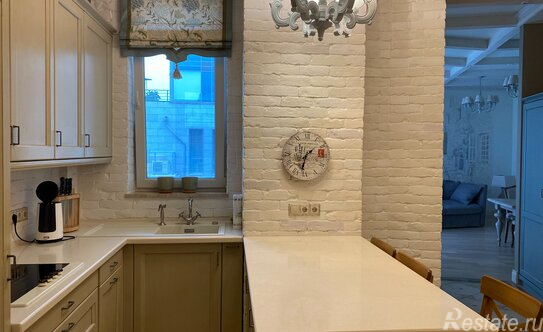 Аренда 3-комн квартиры на вторичном рынке Морской пр-кт,  д. 15