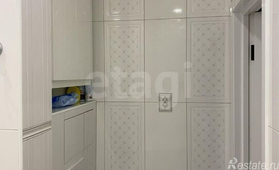 Продажа 2-комн квартиры на вторичном рынке проспект Героев,  д. 27 к1