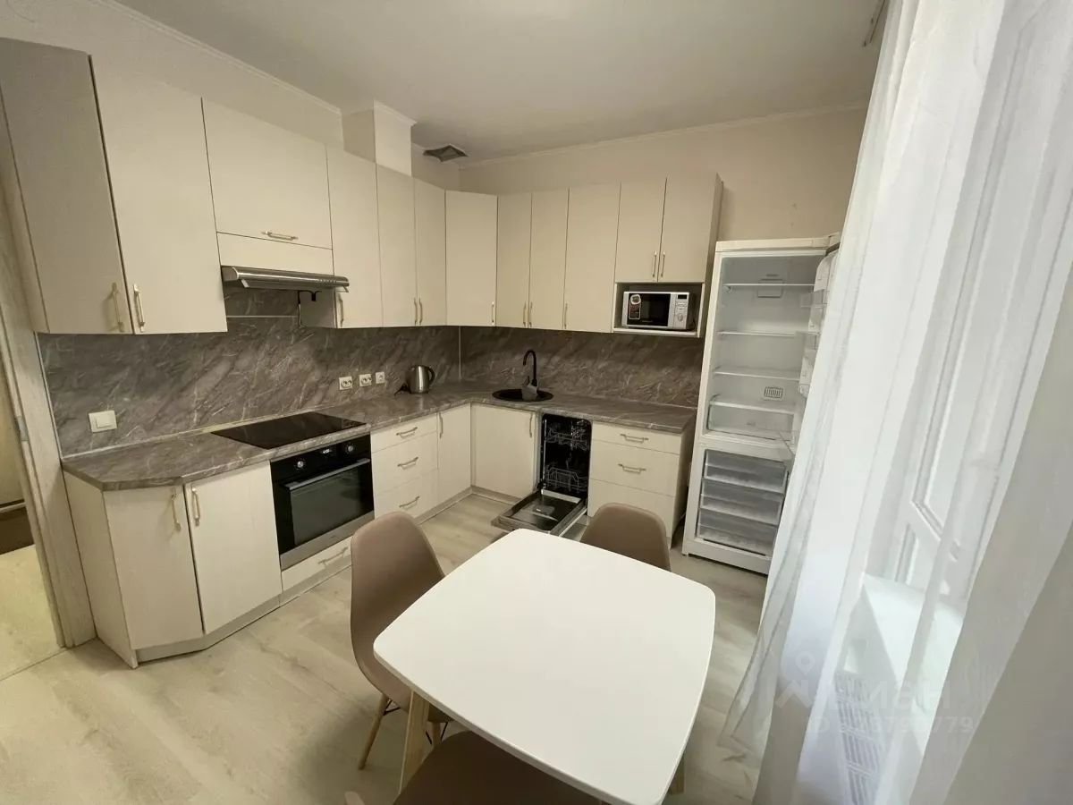 Аренда 1-комн квартиры на вторичном рынке аллея Арцеуловская, 21