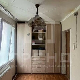 Продажа 4-комн квартиры на вторичном рынке Ветеранов пр-кт,  д. 107