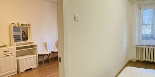 4-комн квартира улица Типанова, 29