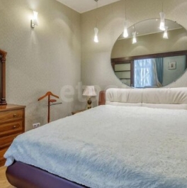 Продажа 2-комн квартиры на вторичном рынке Каменноостровский пр-кт,  д. 34