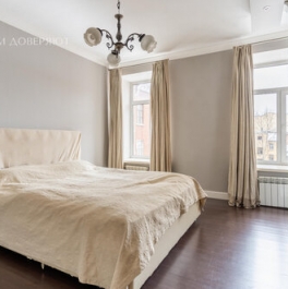 Продажа 2-комн квартиры на вторичном рынке Реки Фонтанки наб,  д. 183