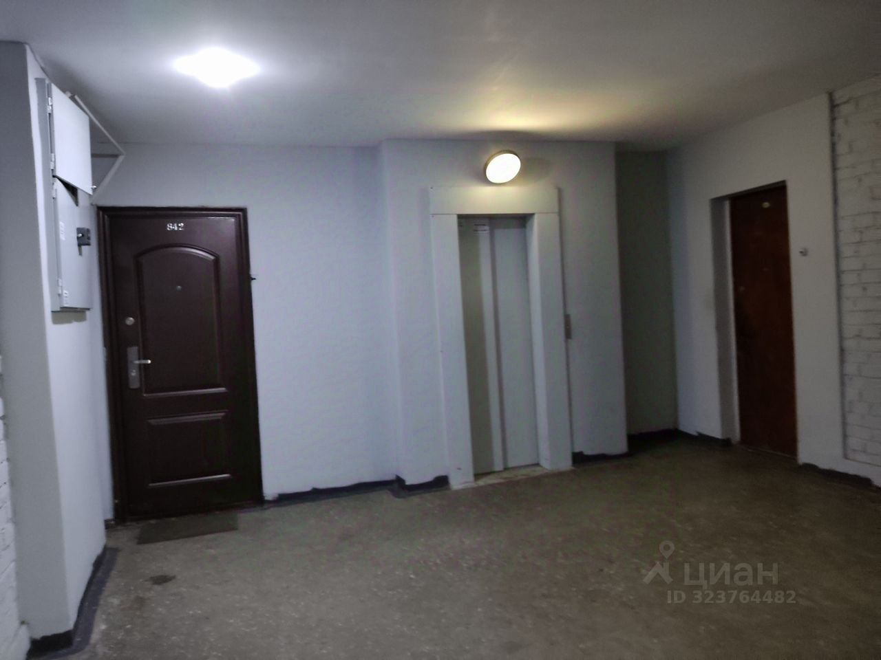 Продажа 3-комн квартиры на вторичном рынке Бухарестская улица, 72к8