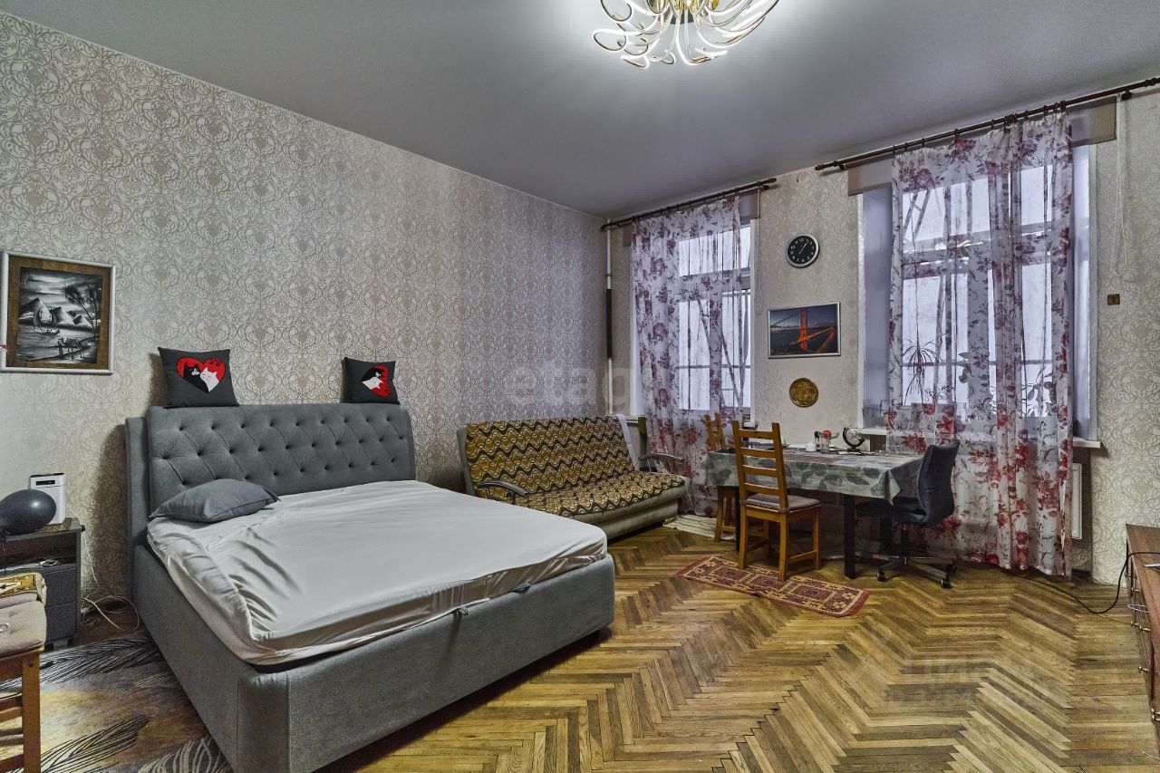 Продажа 4-комн квартиры на вторичном рынке Старорусская улица, 5/3