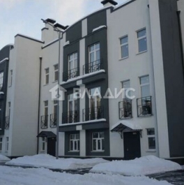 Продажа 8-комн квартиры на вторичном рынке Мурино, ул Новая,  д. 13,  к. 2