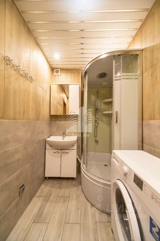 Продажа студии Южный мкр, улица Курыжова,  д. 32