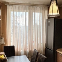 Продажа 2-комн квартиры на вторичном рынке б-р Матроса Железняка,  д. 27