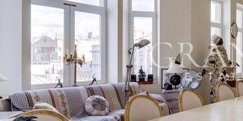 4-комн квартира улица Спиридоновка, 27/24