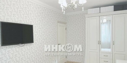 4-комн квартира улица Генерала Белобородова,  д. 12