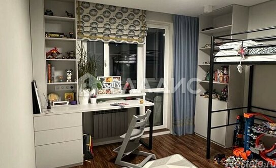 Продажа 2-комн квартиры на вторичном рынке Осенний бульвар,  д. 6