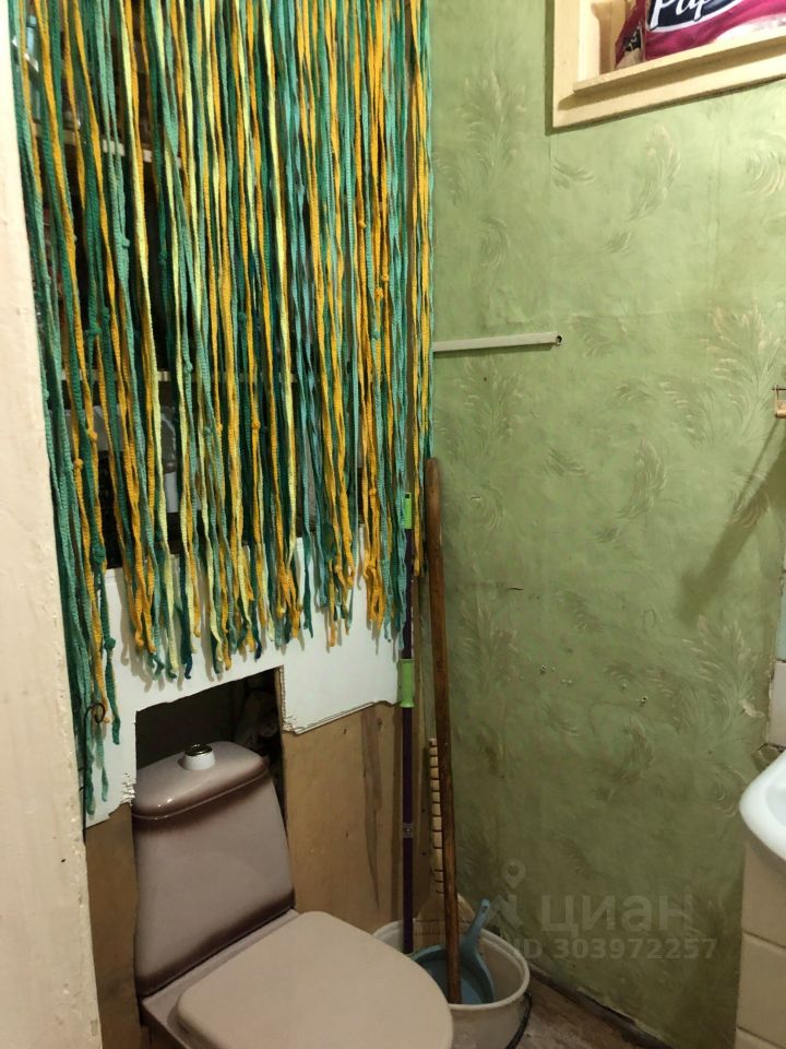 Продажа 2-комн квартиры на вторичном рынке Центральный мкр, улица Октябрьская,  д. 4