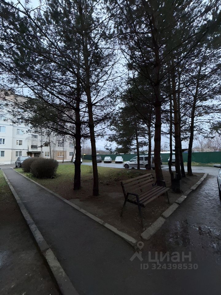 Продажа 1-комн квартиры на вторичном рынке пос. Колюбакино, улица Попова, 22