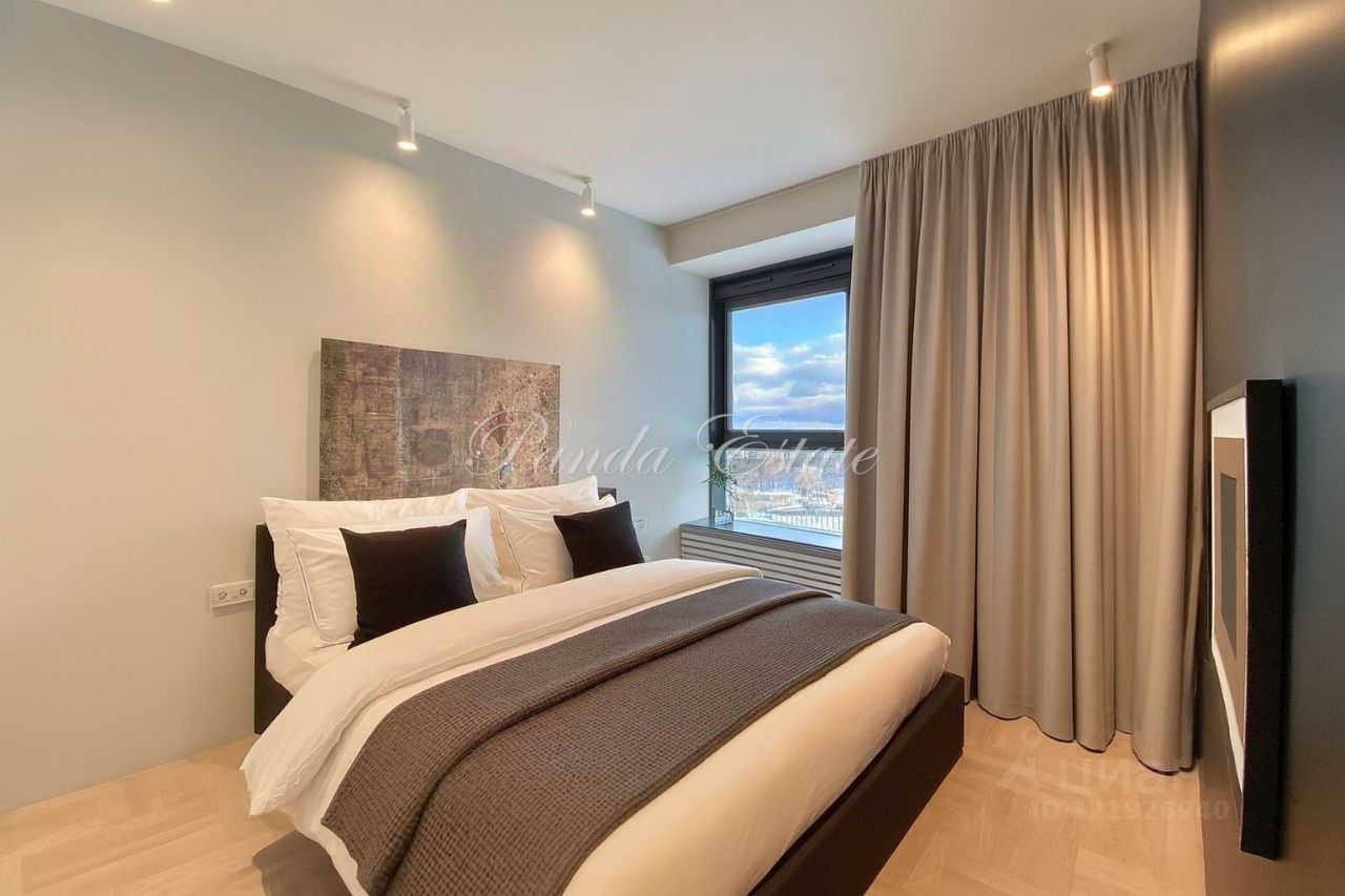 Продажа 2-комн квартиры на вторичном рынке улица Василисы Кожиной, 13