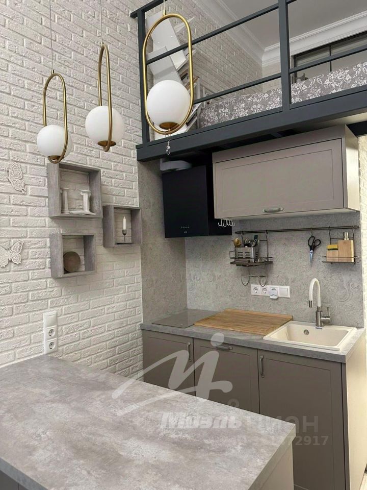 Продажа студии Новоивановское пгт, улица Агрохимиков, 15А