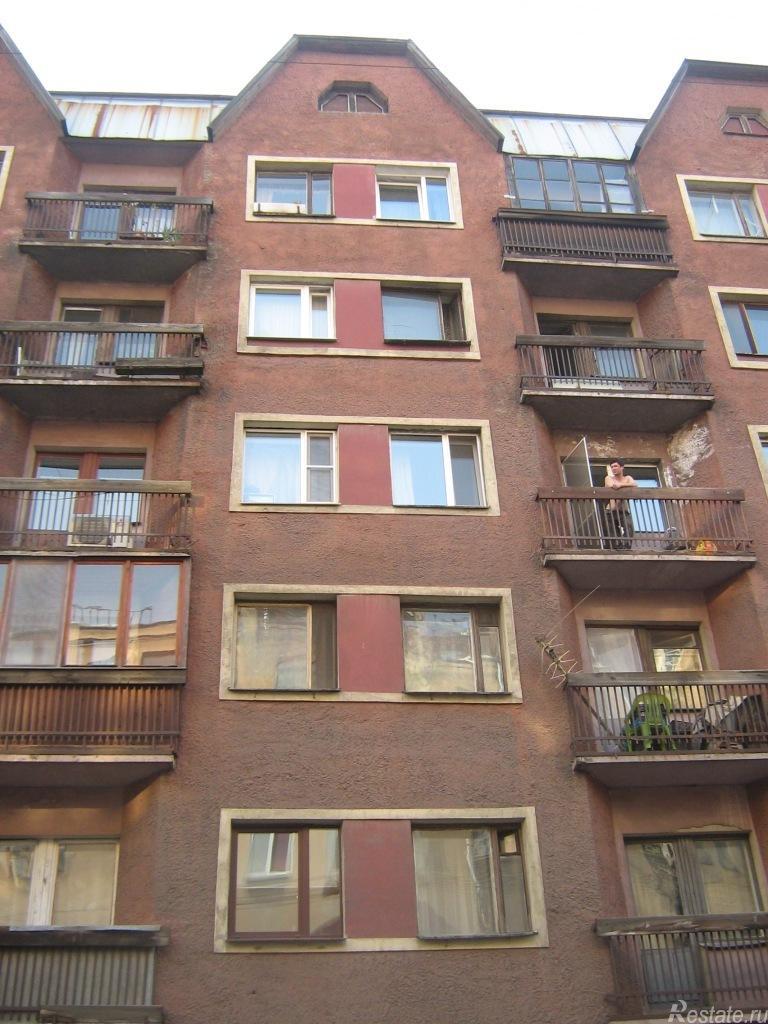 Продажа 2-комн квартиры на вторичном рынке Перекупной пер,  д. 8