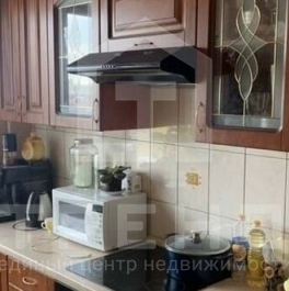 Продажа 2-комн квартиры на вторичном рынке Маршала Казакова ул,  д. 24,  к. 2