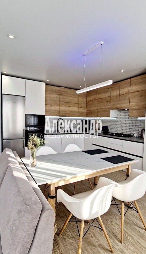 Продажа 6-комн квартиры на вторичном рынке Парк Кенша мкр, 7В