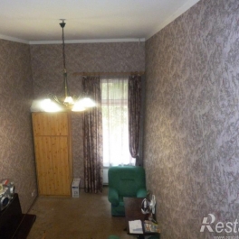 Продажа 2-комн квартиры на вторичном рынке Почтамтская ул ,  д. 11