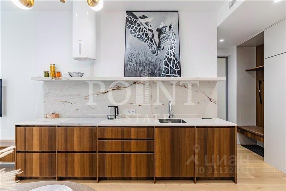 Продажа 3-комн квартиры на вторичном рынке Славянская площадь, 2/5с1