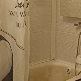 Продажа 1-комн квартиры на вторичном рынке Бокситогорский район, улица Горняков,  д. 19