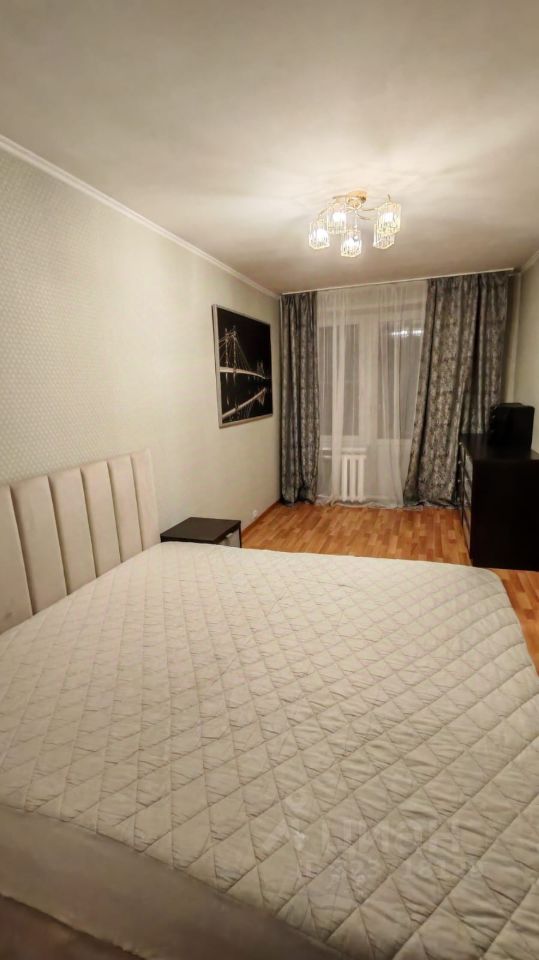 Аренда 2-комн квартиры на вторичном рынке Солнечногорская улица, 11