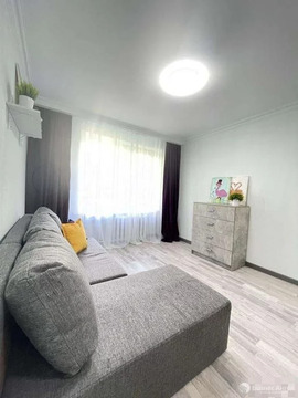 Продажа 1-комн квартиры на вторичном рынке Ильичево, ул. Парковая,  д. 3