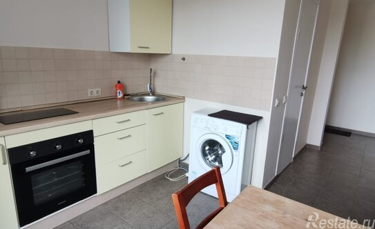 Аренда 1-комн квартиры на вторичном рынке улица Короленко,  д. 10