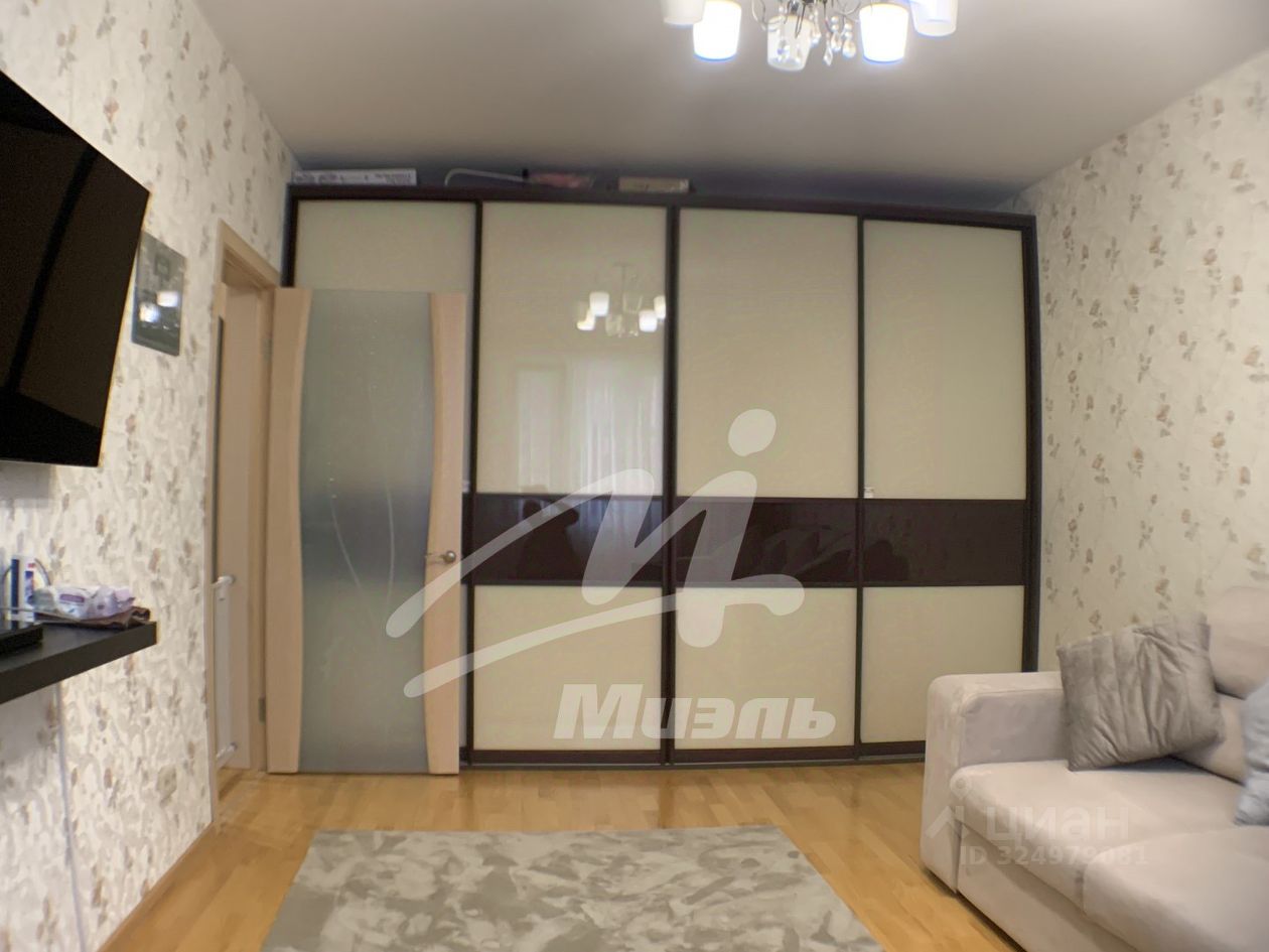Продажа 2-комн квартиры на вторичном рынке Южный мкр, улица Курыжова, 15к3