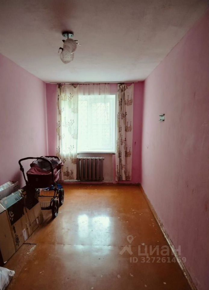 Продажа комнаты Сланцы г, 1 Мая ул,  д. 94