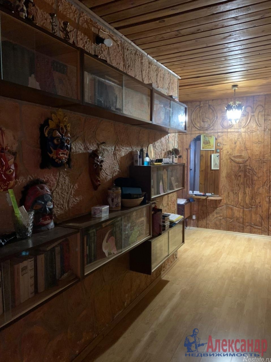 Продажа 3-комн квартиры на вторичном рынке Сестрорецк г., Токарева ул. ,  д. 3