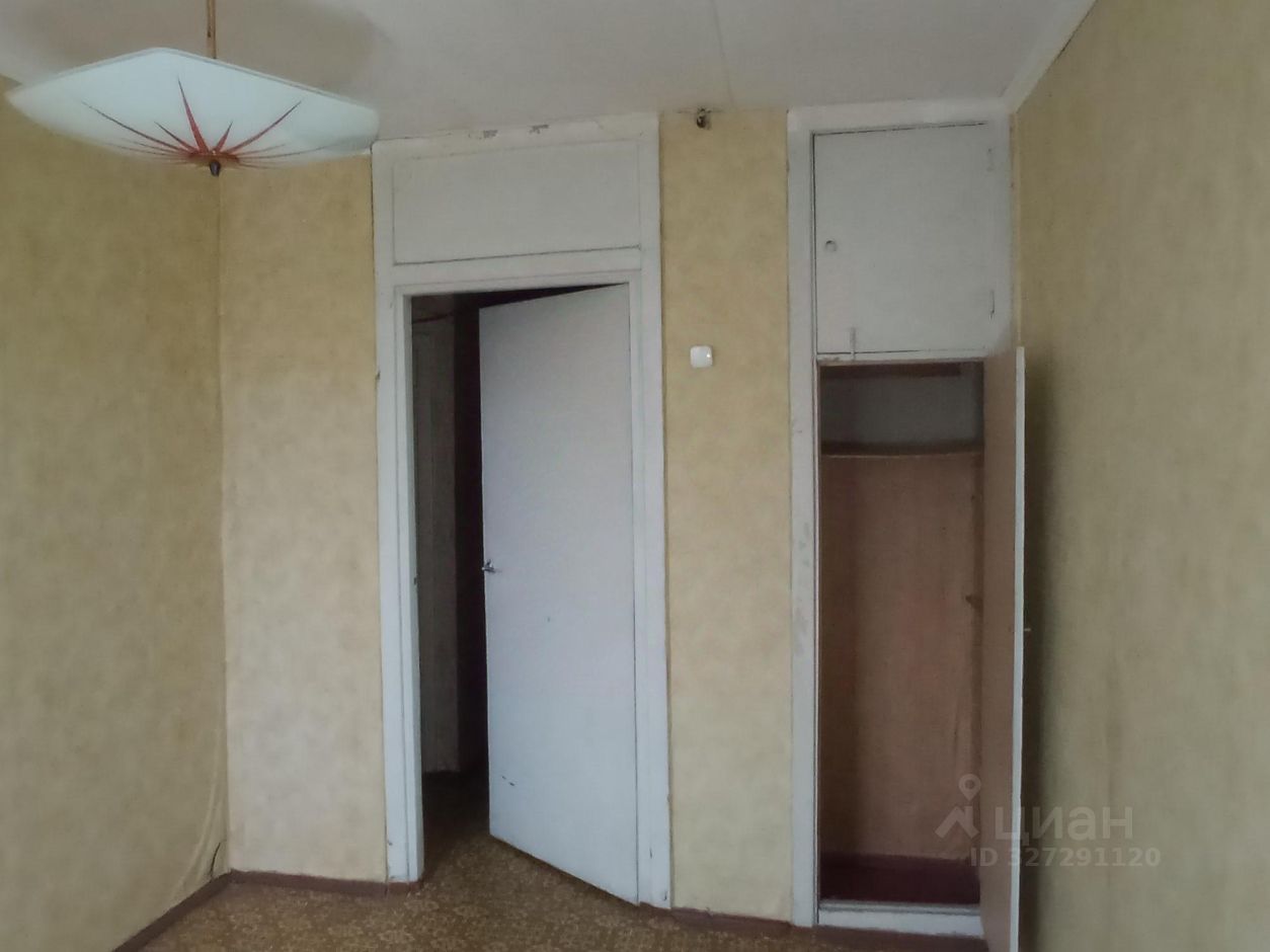 Продажа 2-комн квартиры на вторичном рынке бульвар Матроса Железняка,  д. 13А