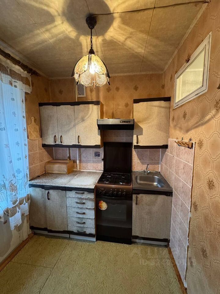 Продажа 3-комн квартиры на вторичном рынке Первомайский мкр, Советская улица, 26