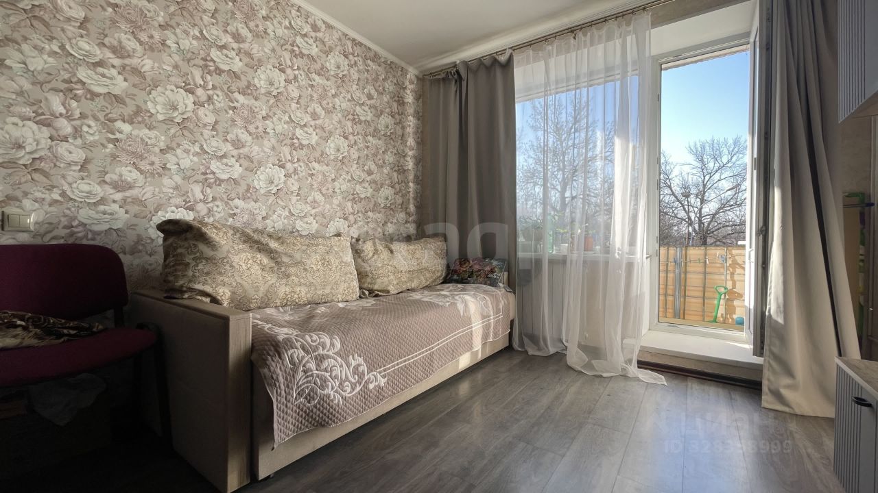 Продажа 1-комн квартиры на вторичном рынке Павловск, Гуммолосаровская улица, 7