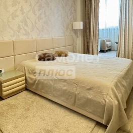 Продажа 4-комн квартиры на вторичном рынке улица Столетова