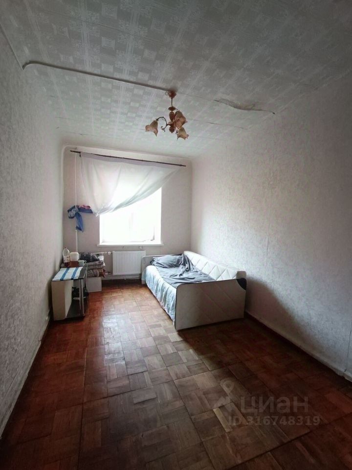 Продажа 3-комн квартиры на вторичном рынке улица Ткачей, 46