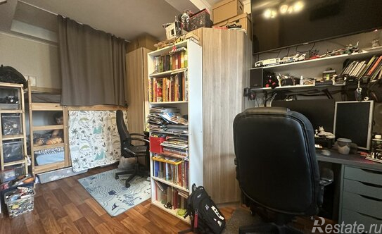 Продажа 1-комн квартиры на вторичном рынке ул Новороссийская,  д. 24,  к. 1