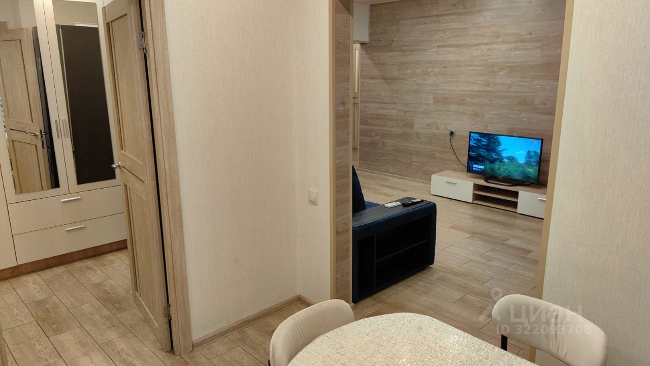 Аренда 3-комн квартиры на вторичном рынке улица Вертолетчиков, 4к6