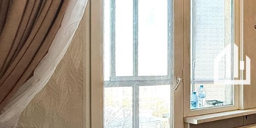 4-комн квартира улица Гладкова, 18