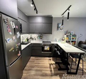 Продажа 1-комн квартиры на вторичном рынке улица Фёдора Котанова,  д. 13 к1