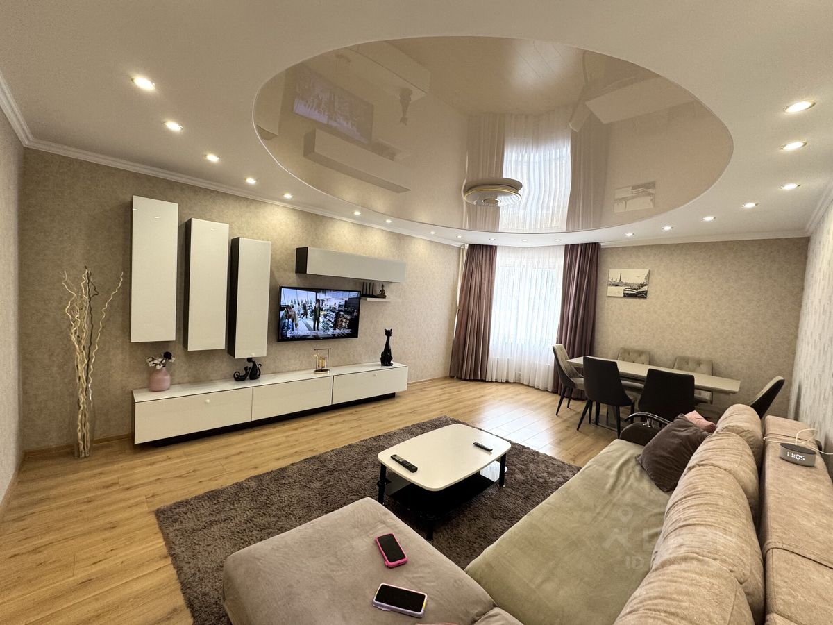 Продажа 3-комн квартиры на вторичном рынке с. Рождествено, бульвар Сиреневый, 21