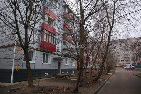 Продажа 2-комн квартиры на вторичном рынке Нахабино, ул. Институтская,  д. 2