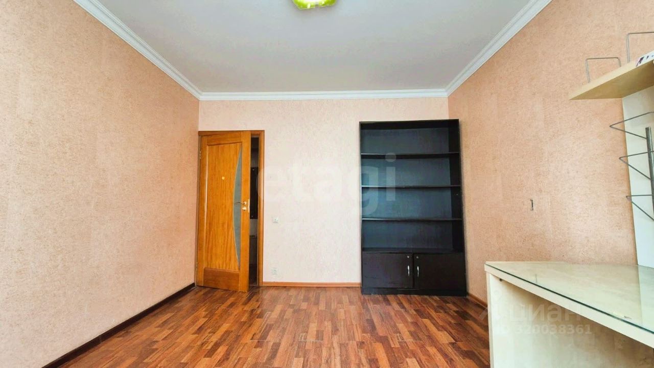 Продажа 2-комн квартиры на вторичном рынке ВНИИССОК пгт, улица Березовая, 5