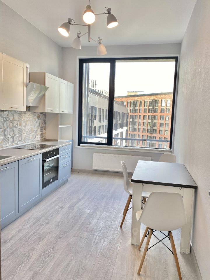 Аренда 2-комн квартиры на вторичном рынке проспект Лихачева, 20